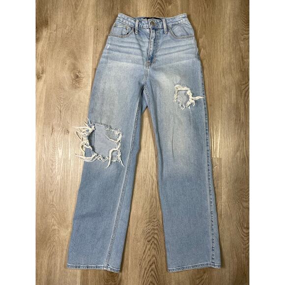 Hollister Ultra‎ High-Rise Dad Jeans Distressed Light Wash W23 L31 Stretch - Picture 2 of 11
